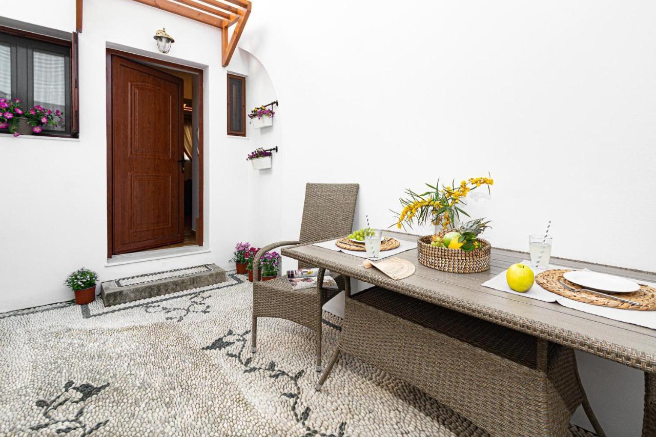 Villa Dafni - Lindos Exterior foto